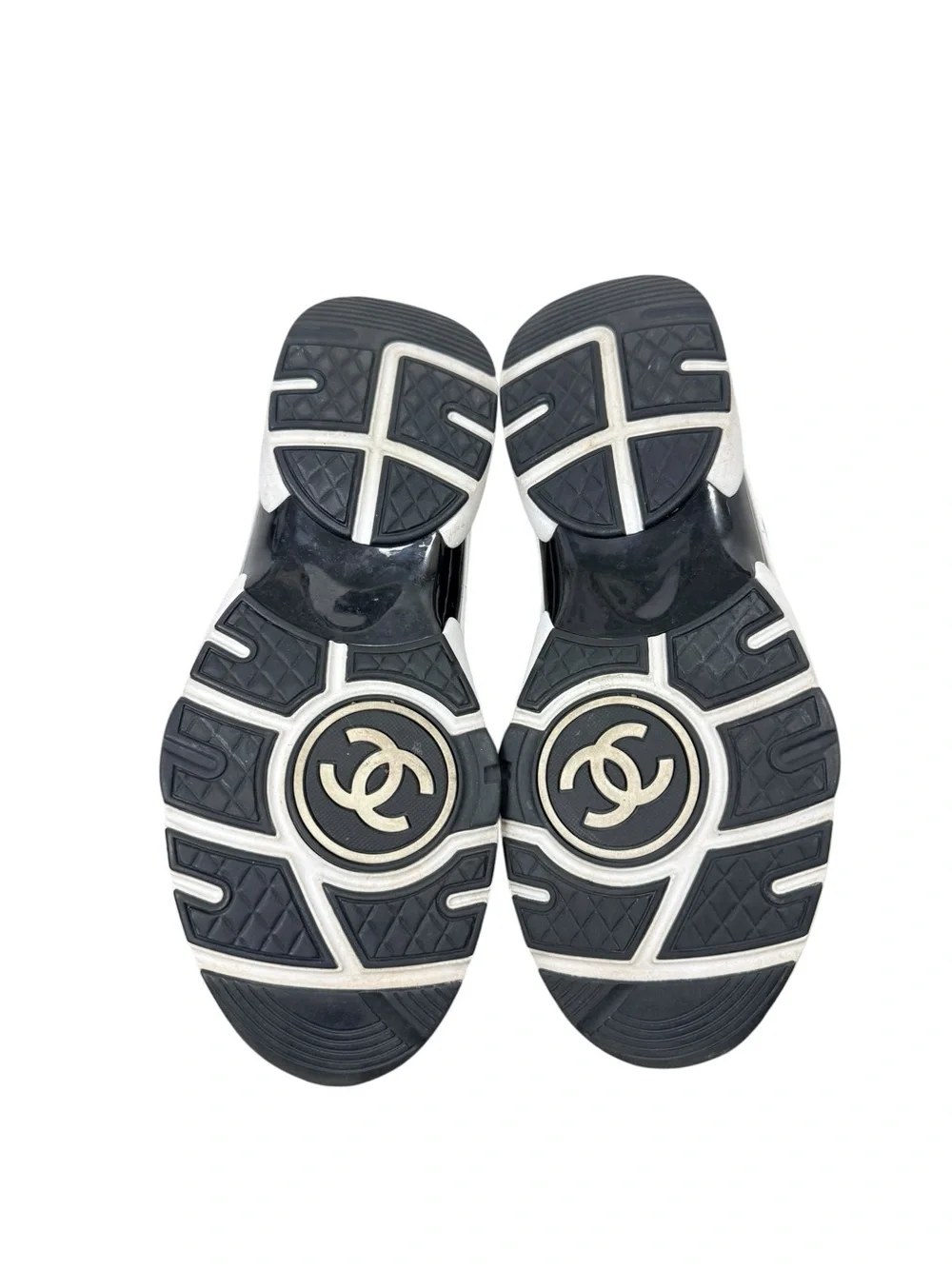 Chanel 2021 Pink Grey Tweed CC Sneakers 37.5